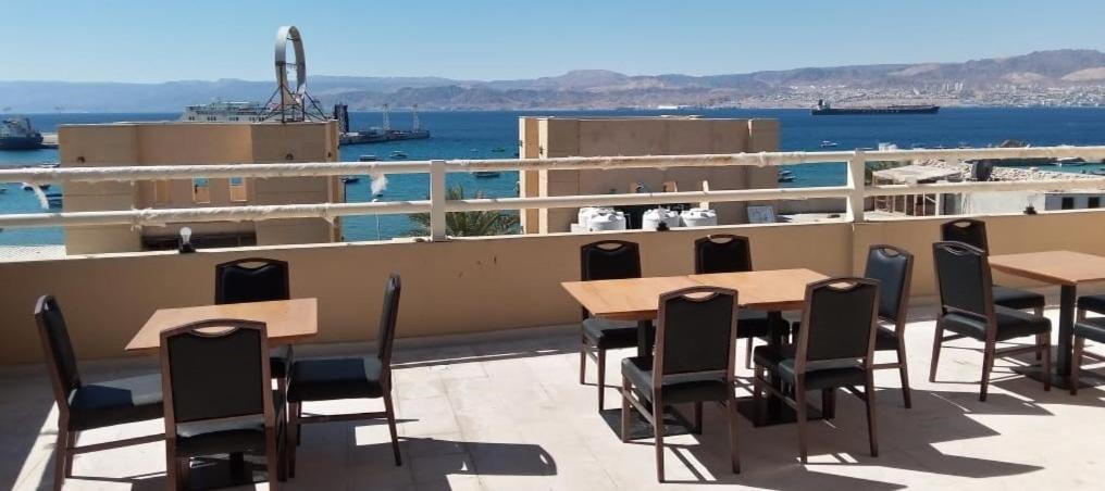 La Riva Hotel Акаба Экстерьер фото