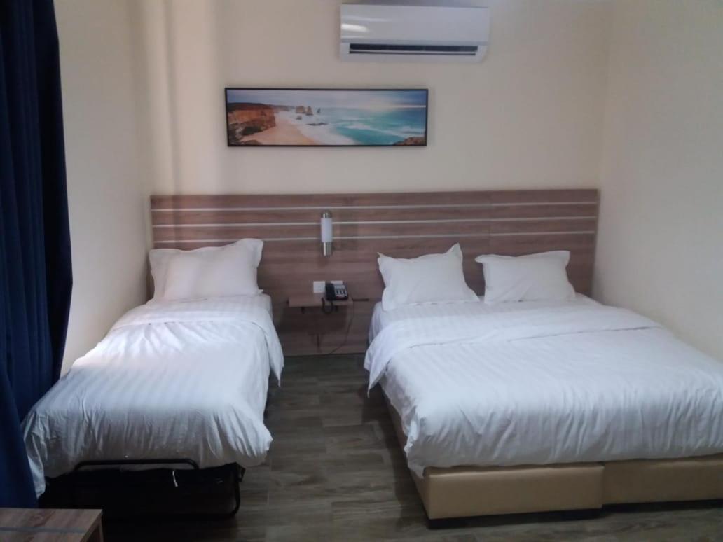 La Riva Hotel Акаба Экстерьер фото
