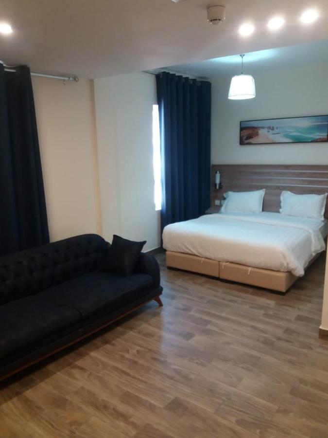 La Riva Hotel Акаба Экстерьер фото