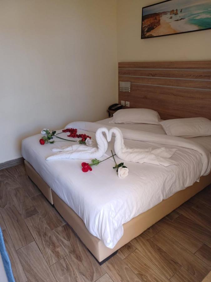 La Riva Hotel Акаба Экстерьер фото