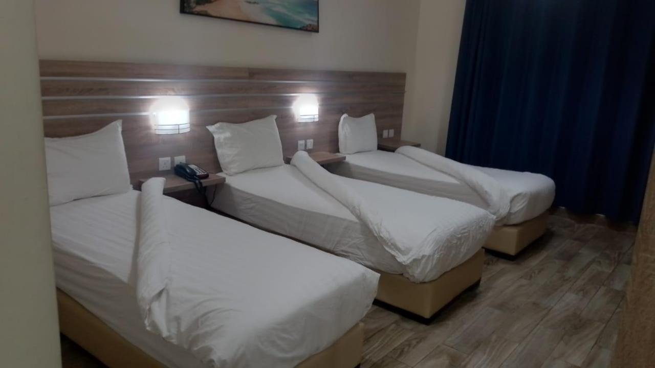 La Riva Hotel Акаба Экстерьер фото