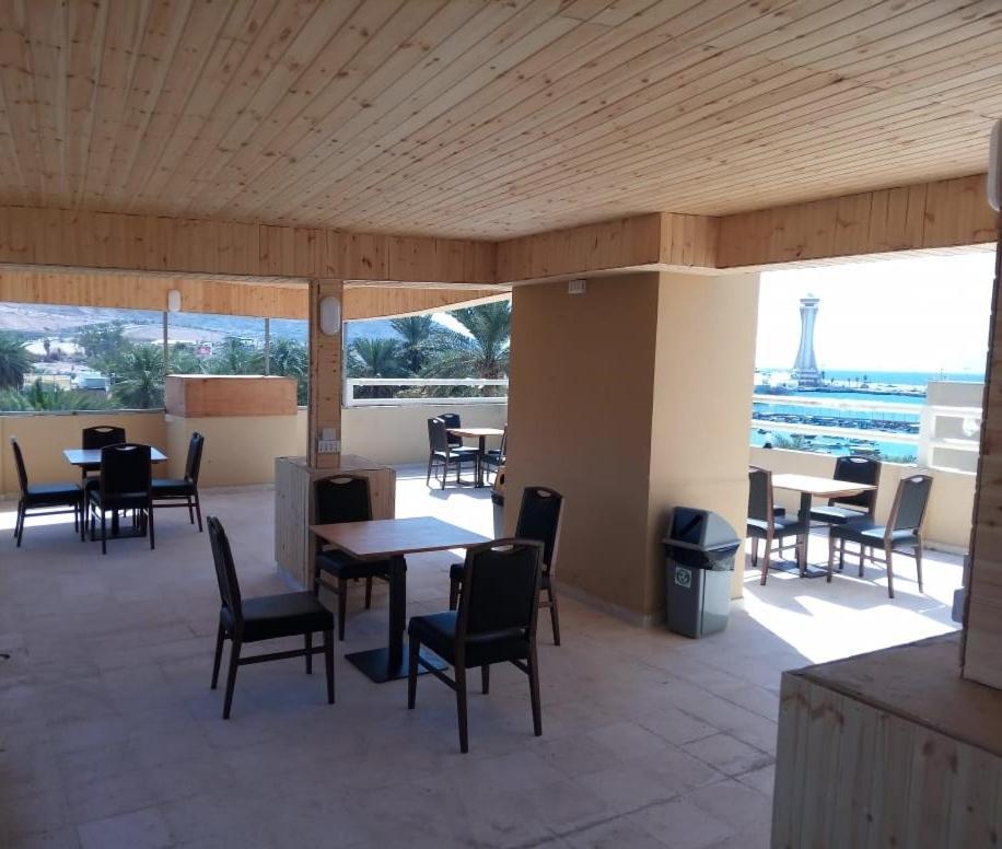 La Riva Hotel Акаба Экстерьер фото